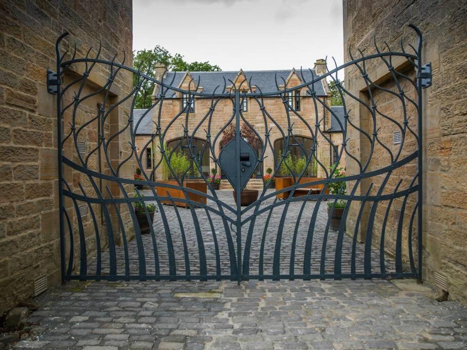 Stunning Edinburgh 1820S Stables Converted Studio Экстерьер фото